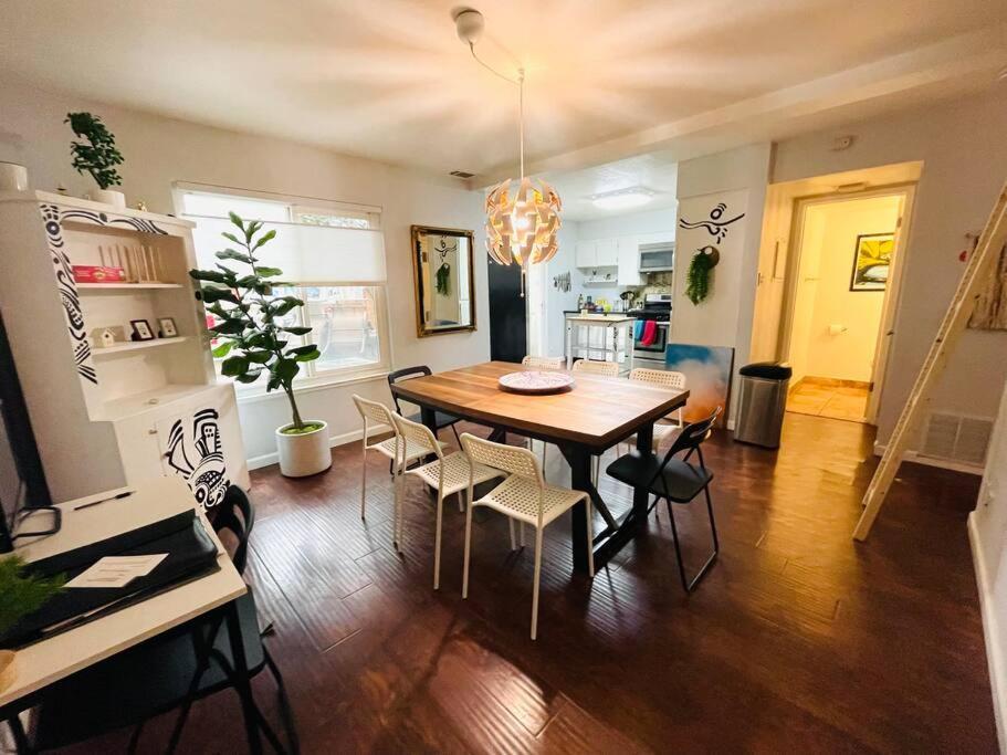 Artist's With 2 Bedroom & Arcade * Sacramento